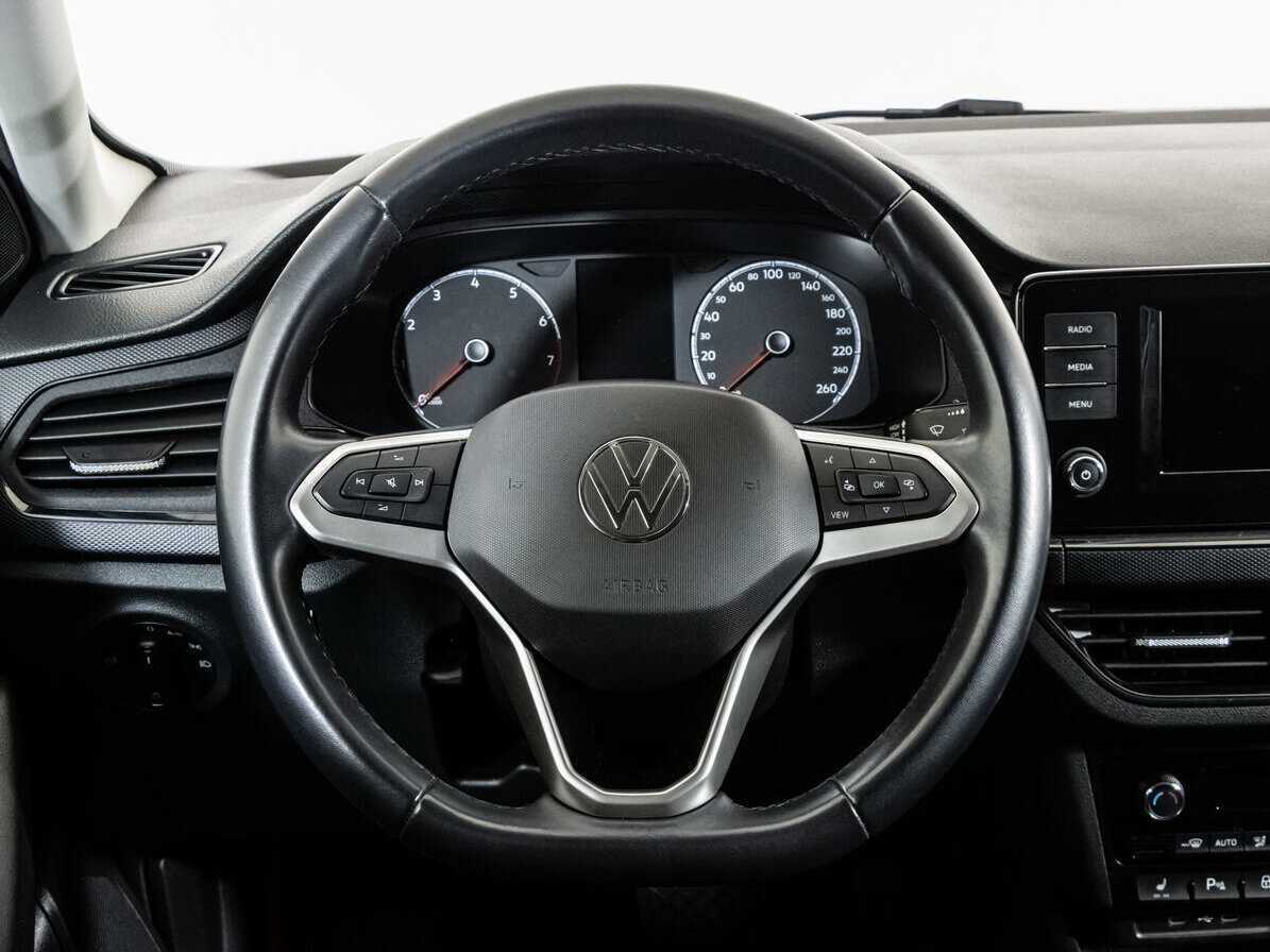 Купить Volkswagen Polo с пробегом. Фото: #9