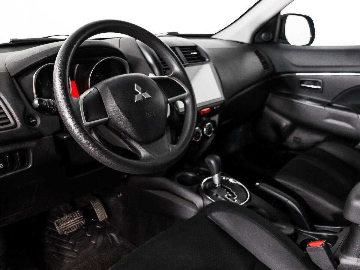 Купить Mitsubishi ASX с пробегом. Фото: #6