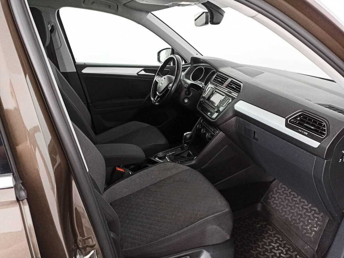 Купить Volkswagen Tiguan с пробегом. Фото: #8