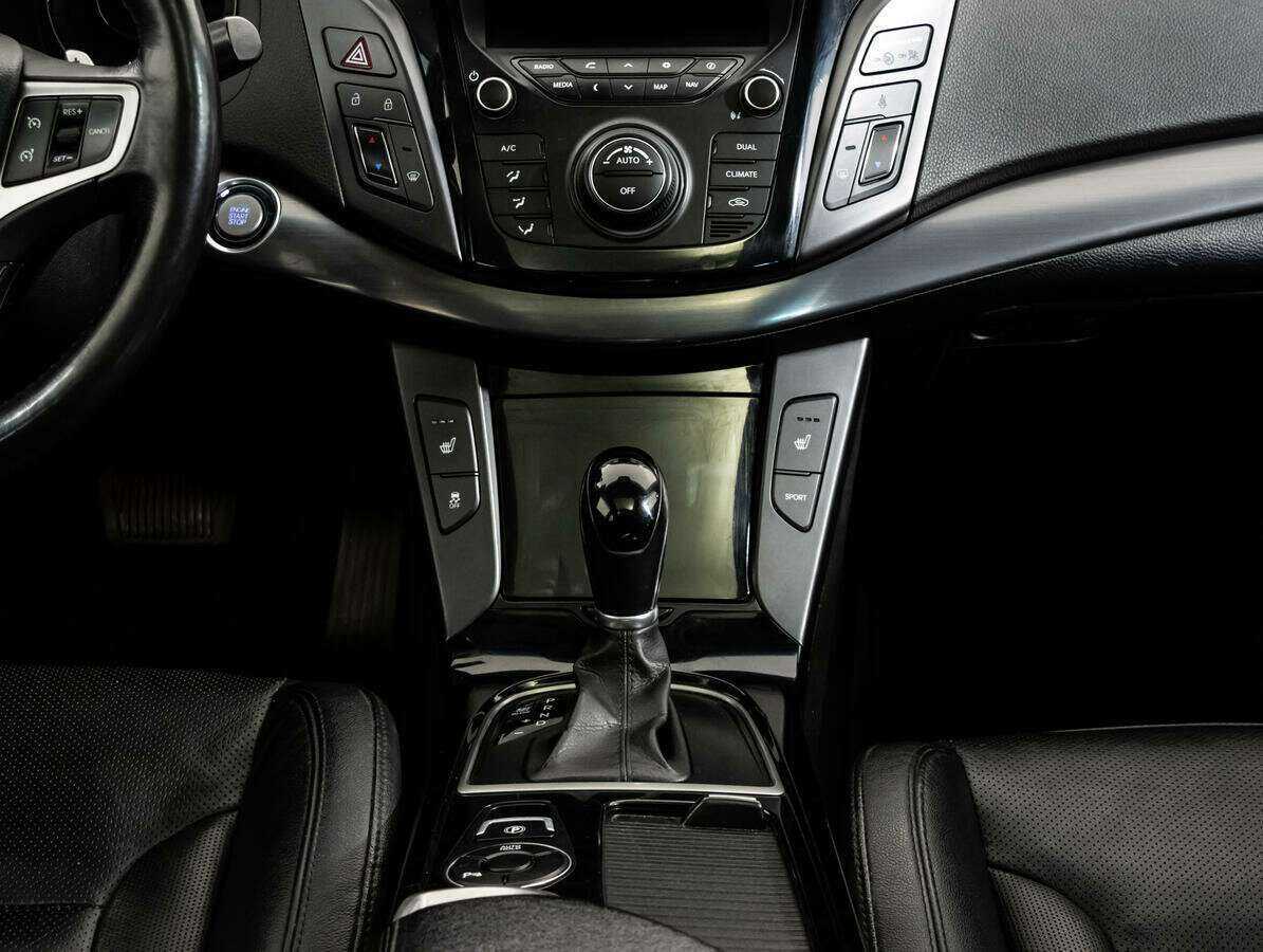 Купить Hyundai i40 с пробегом. Фото: #8