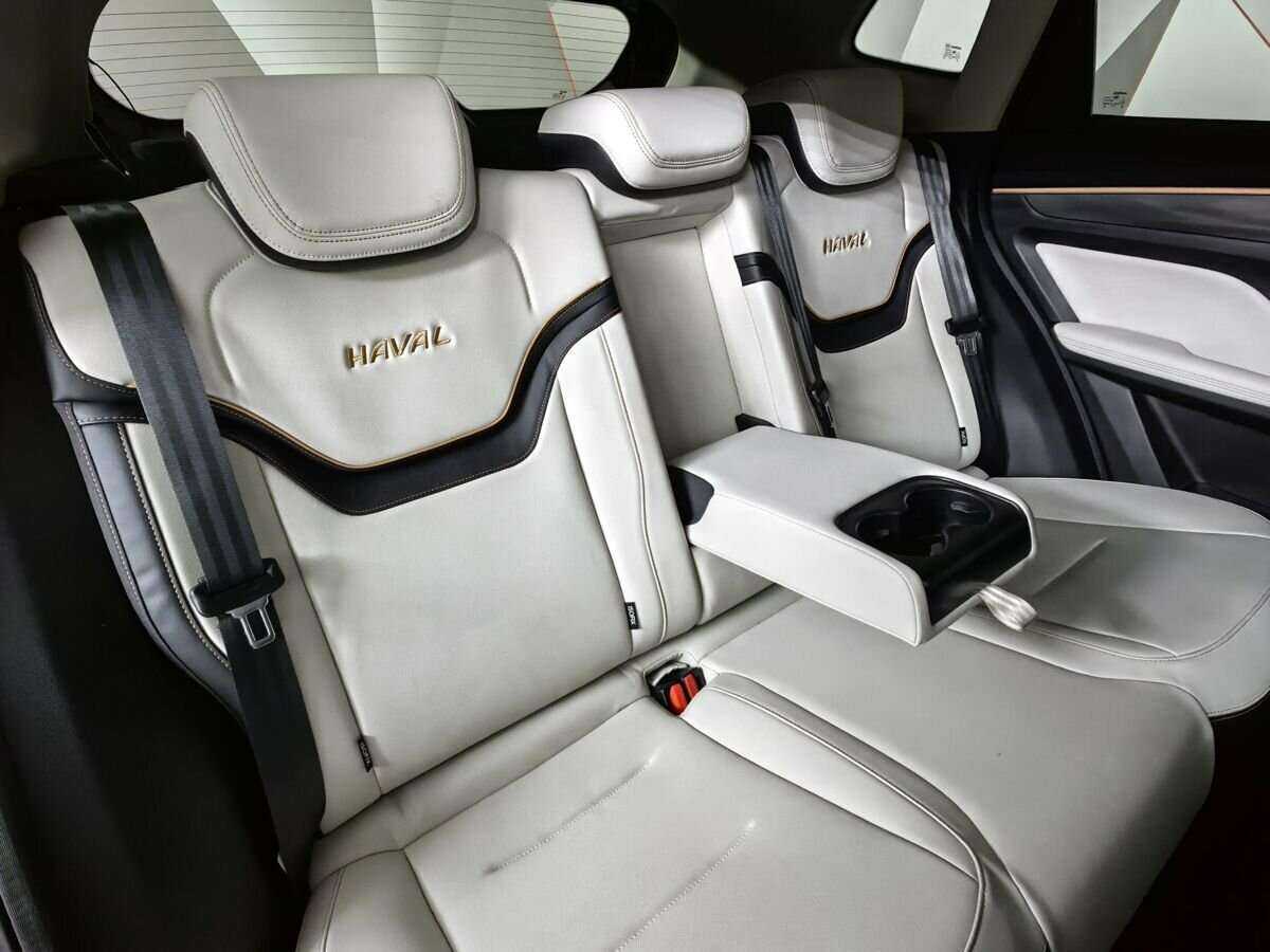 Купить Haval Jolion с пробегом. Фото: #12