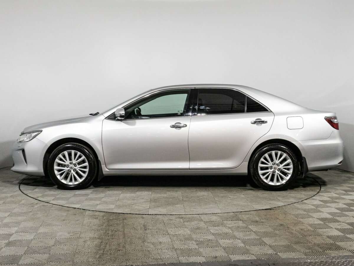 Купить Toyota Camry с пробегом. Фото: #7