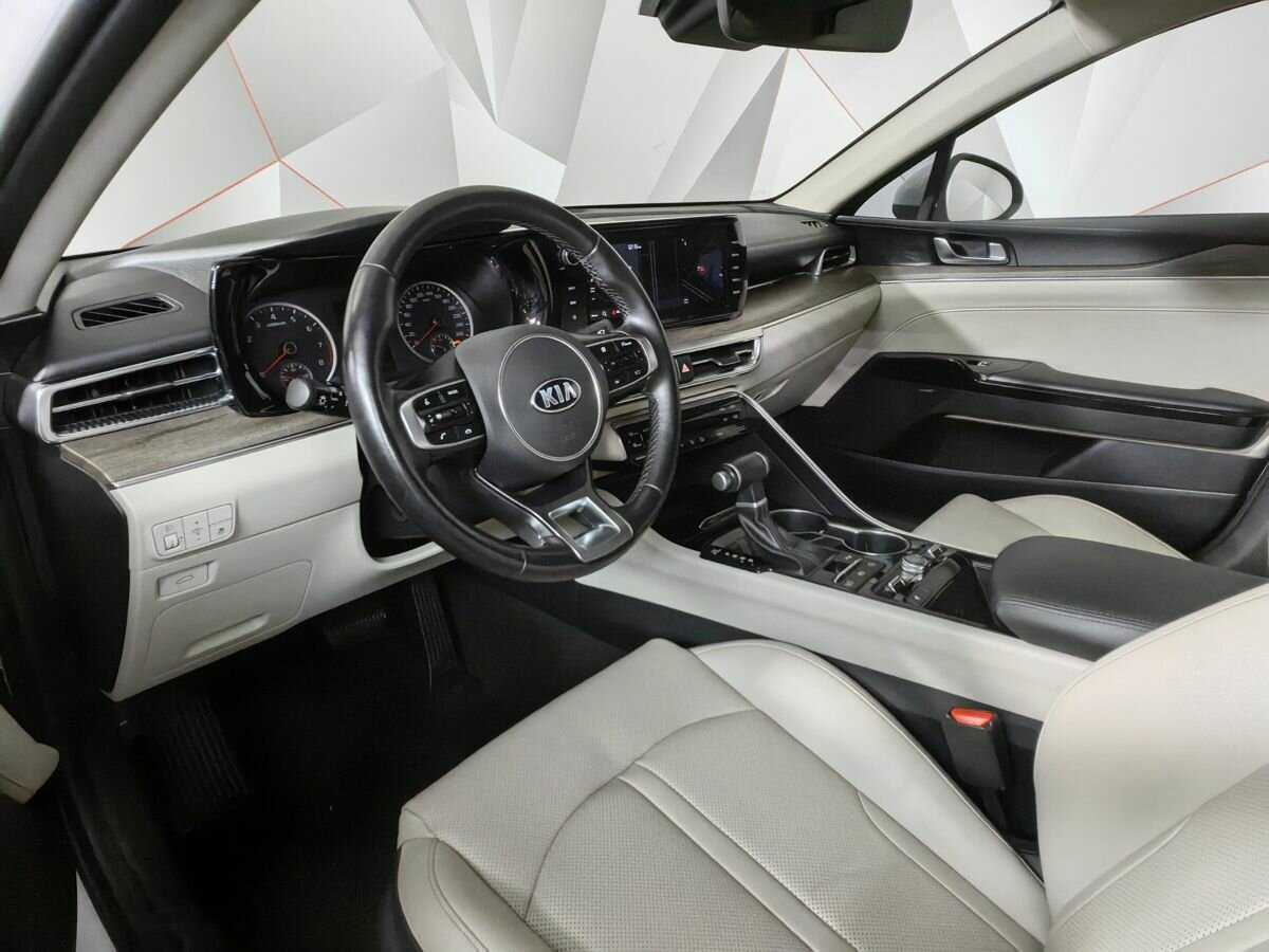 Купить Kia K5 с пробегом. Фото: #13