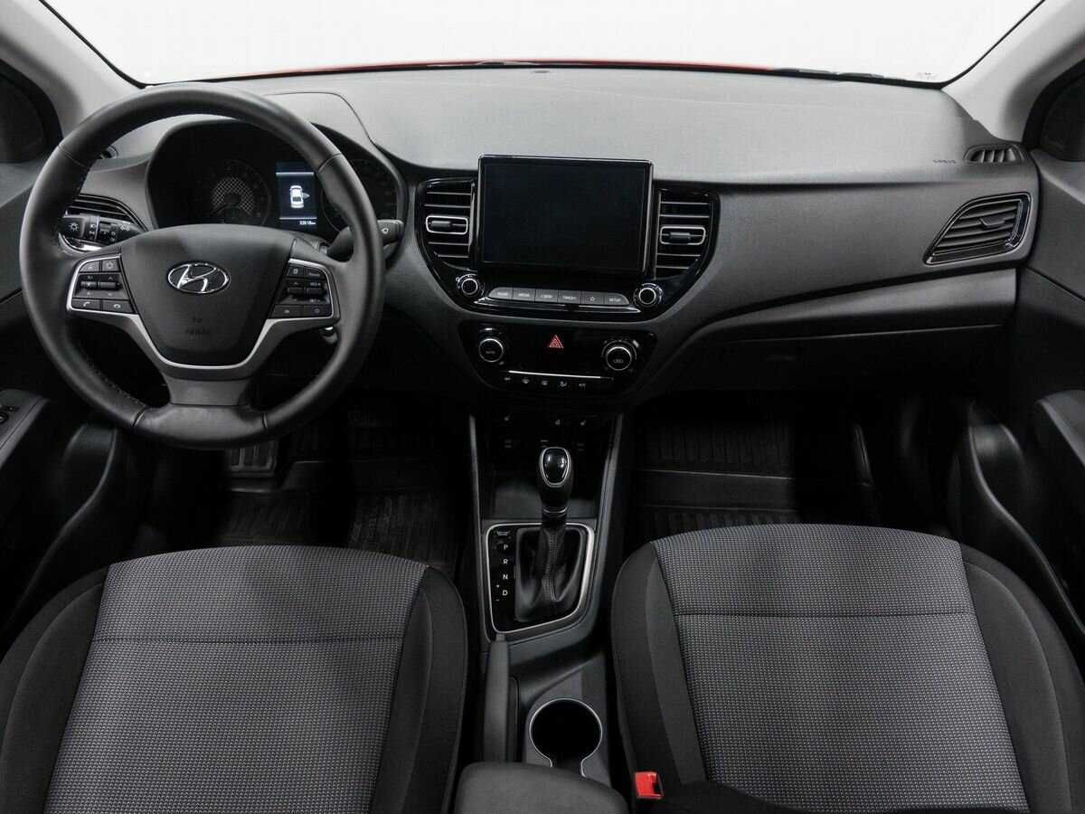 Купить Hyundai Solaris с пробегом. Фото: #9