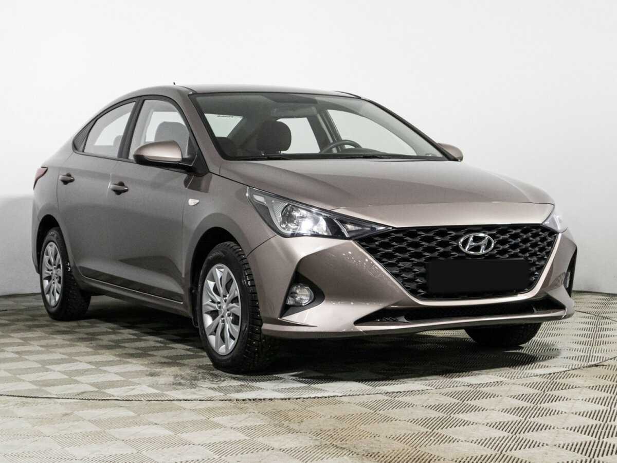 Купить Hyundai Solaris с пробегом. Фото: #2