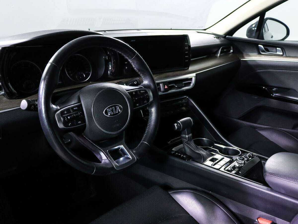 Купить Kia K5 с пробегом. Фото: #11