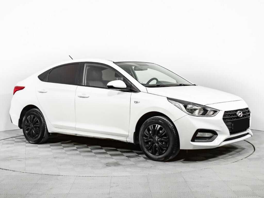 Купить Hyundai Solaris с пробегом. Фото: #2