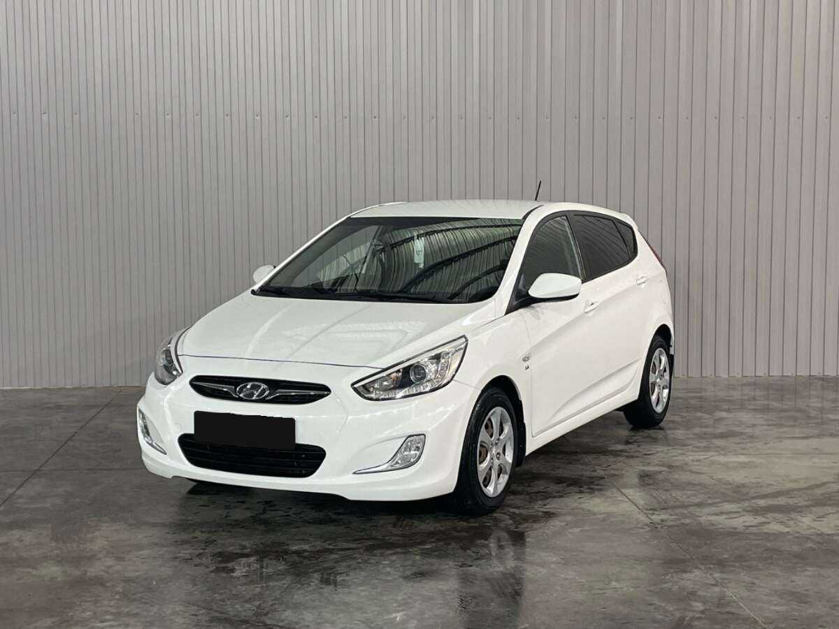 Купить Hyundai Solaris с пробегом. Фото: #0