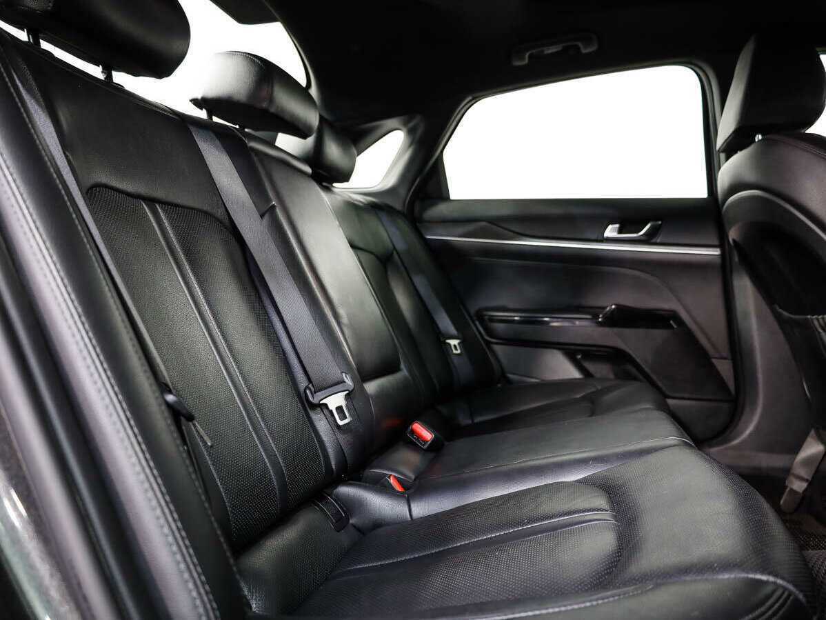 Купить Kia K5 с пробегом. Фото: #13