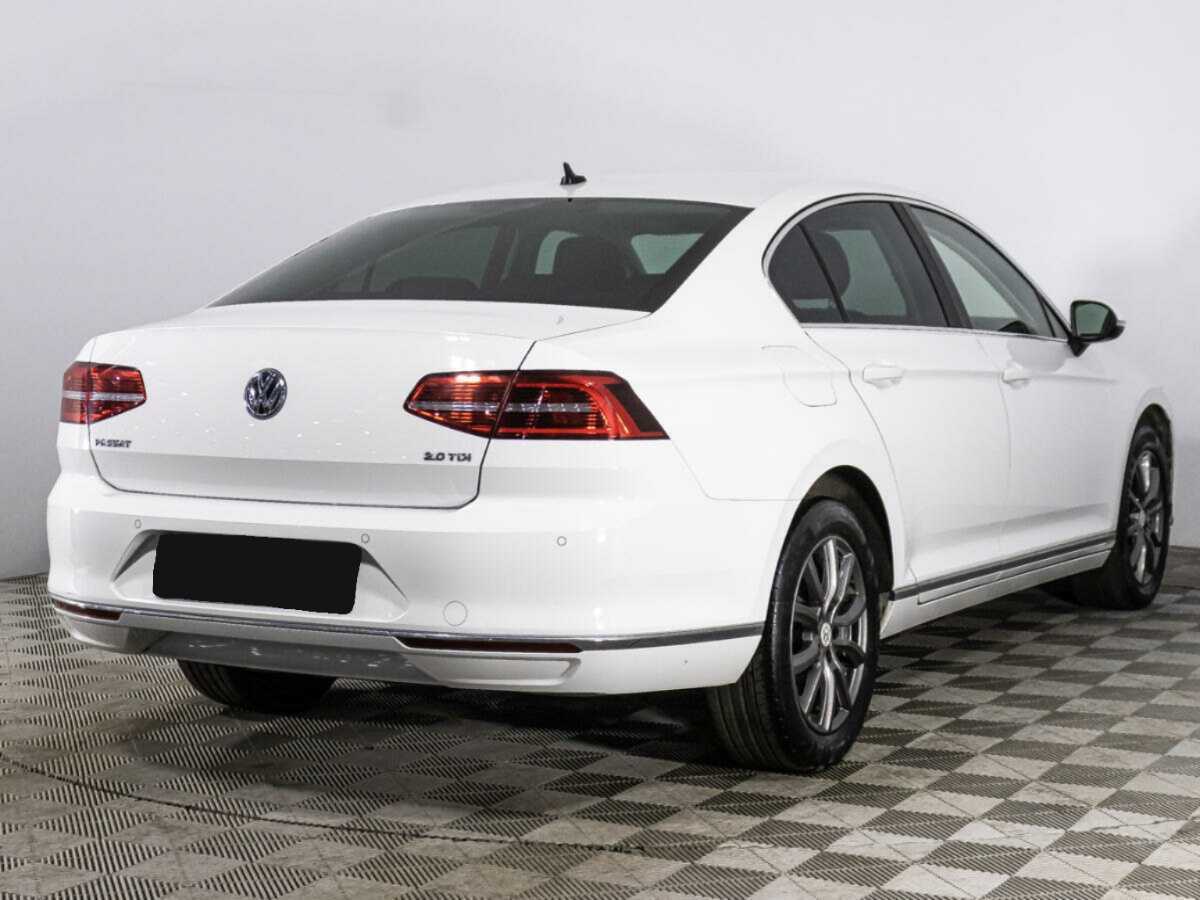 Купить Volkswagen Passat с пробегом. Фото: #4