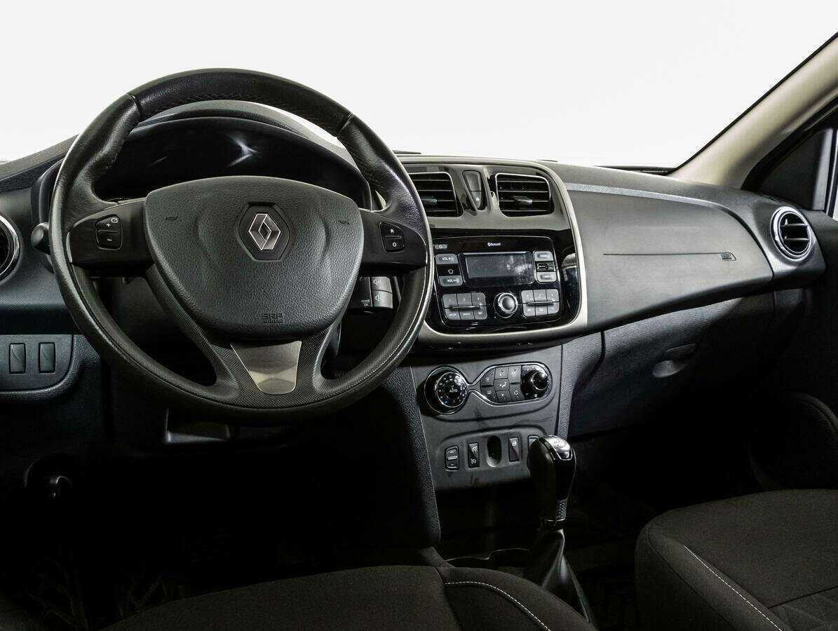 Купить Renault Sandero с пробегом. Фото: #9