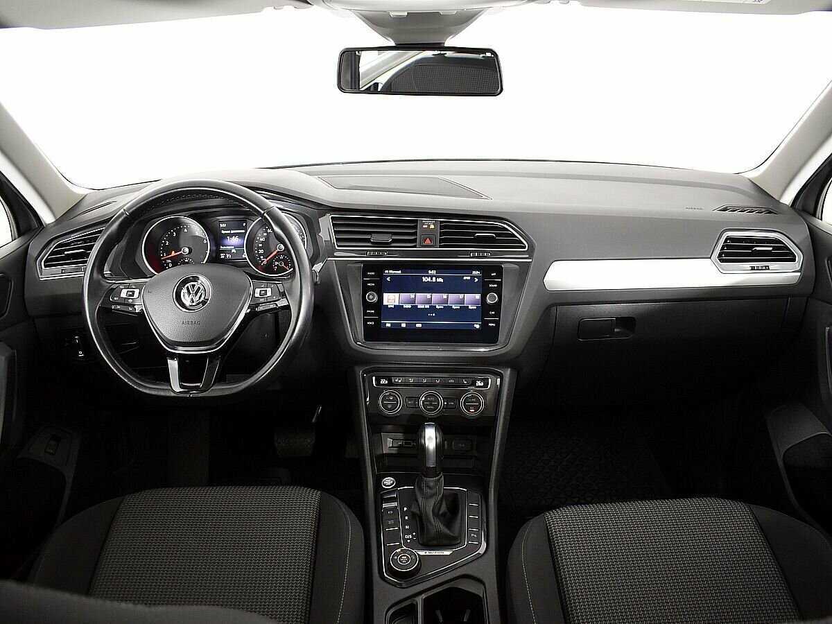 Купить Volkswagen Tiguan с пробегом. Фото: #9
