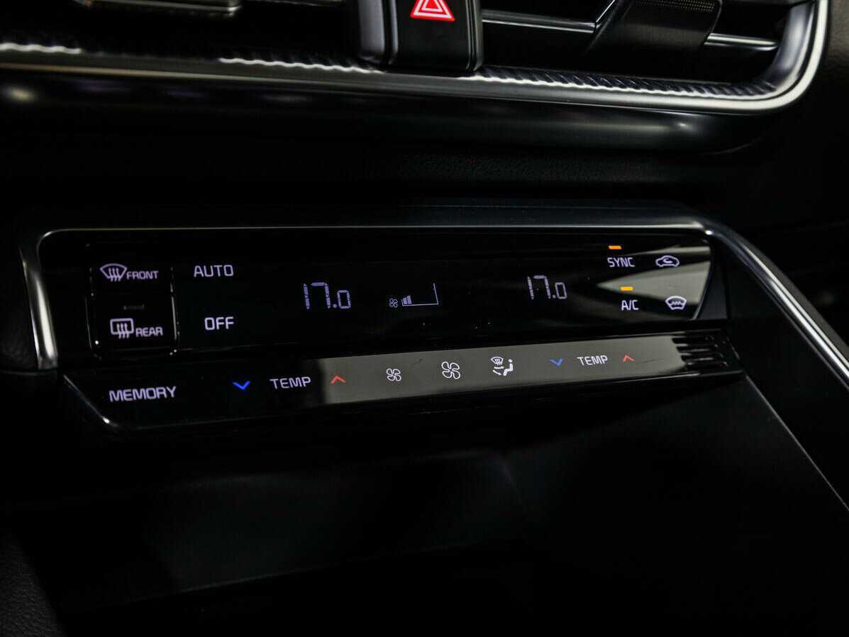 Купить Kia K5 с пробегом. Фото: #18