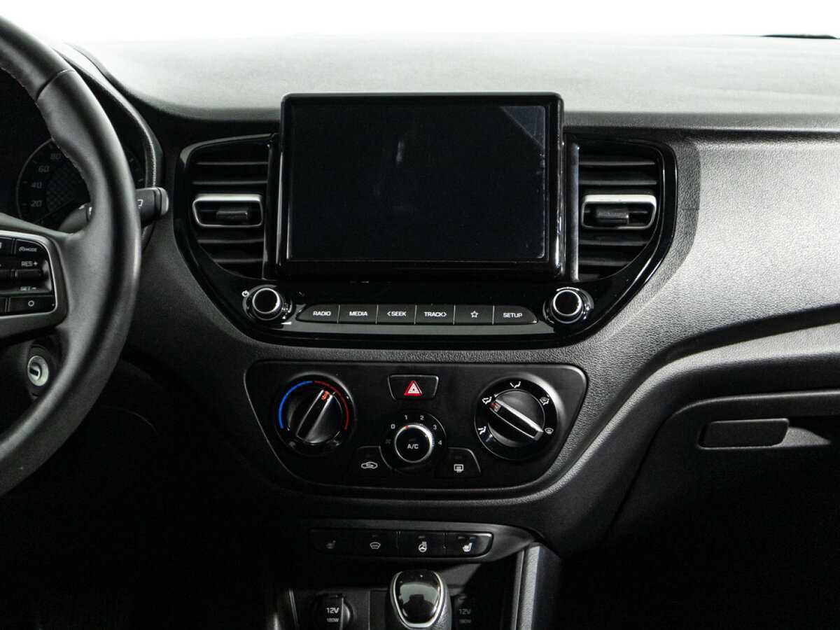 Купить Hyundai Solaris с пробегом. Фото: #13
