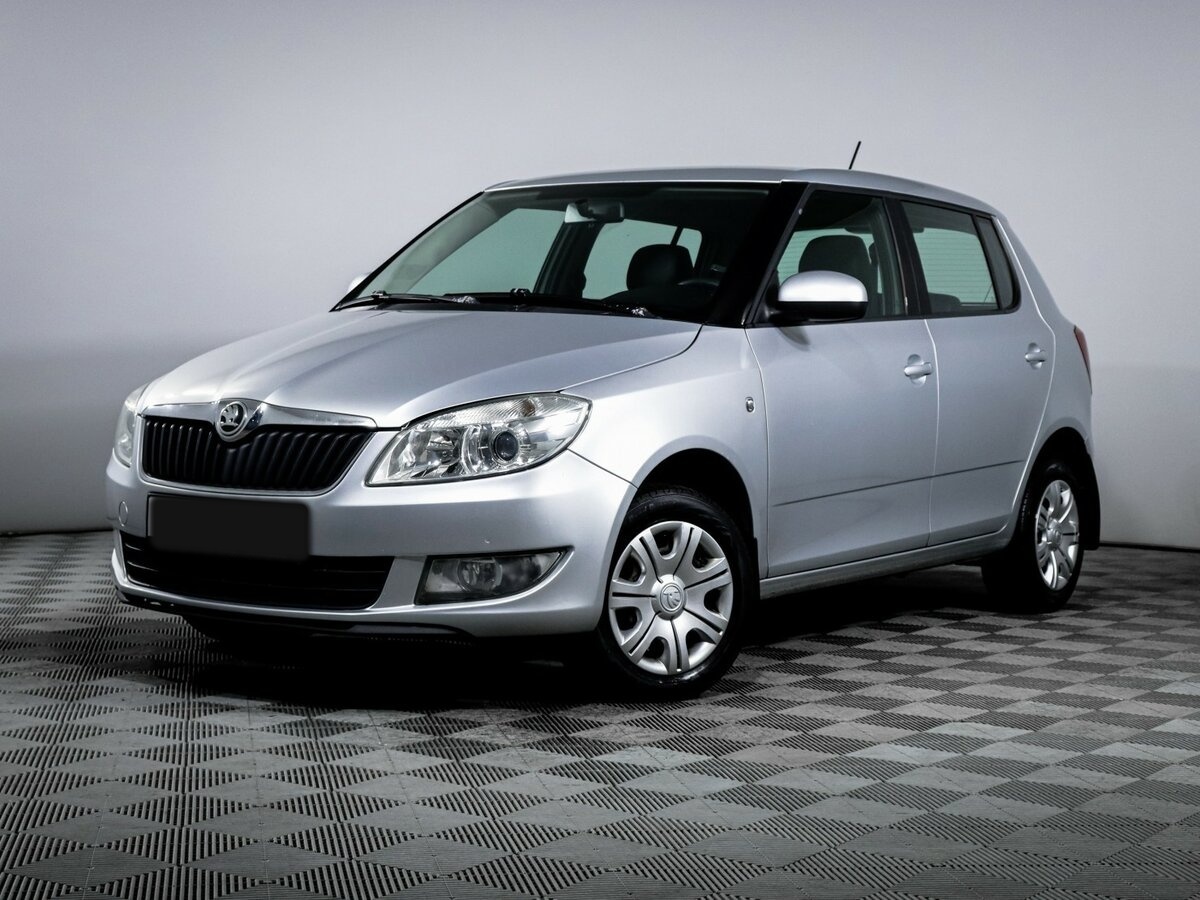 Купить Skoda Fabia с пробегом. Посмотреть фото