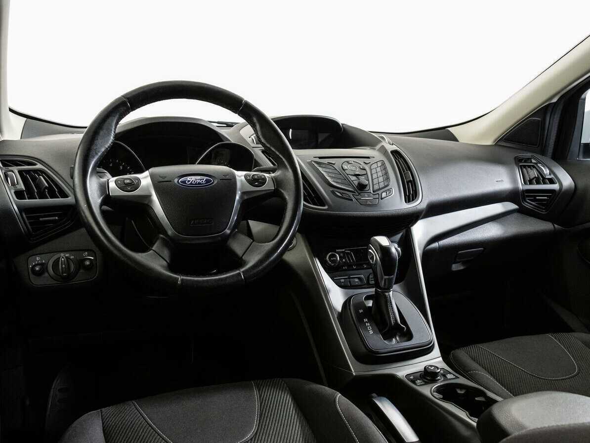 Купить Ford Kuga с пробегом. Фото: #9