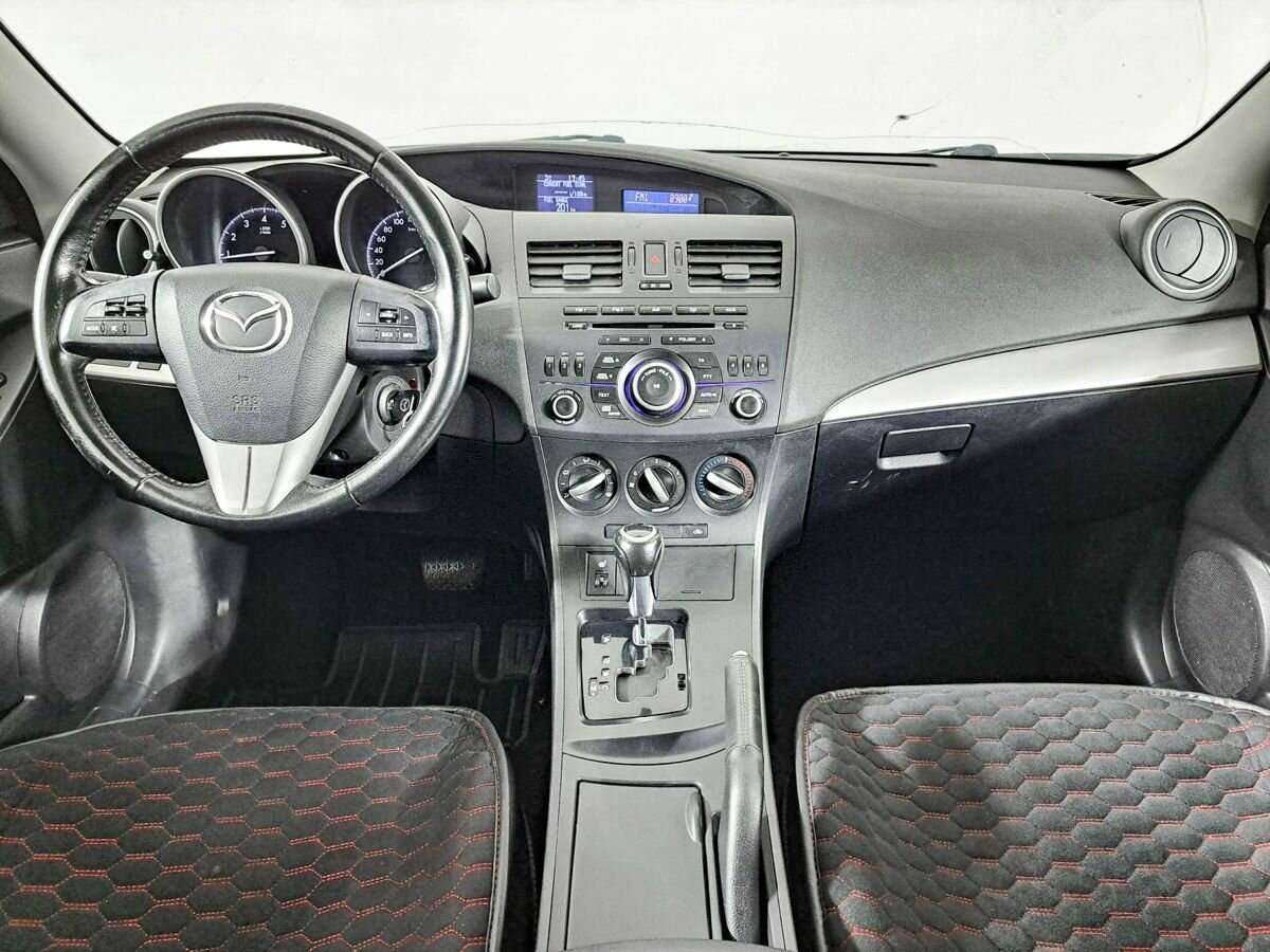 Купить Mazda 3 с пробегом. Фото: #13