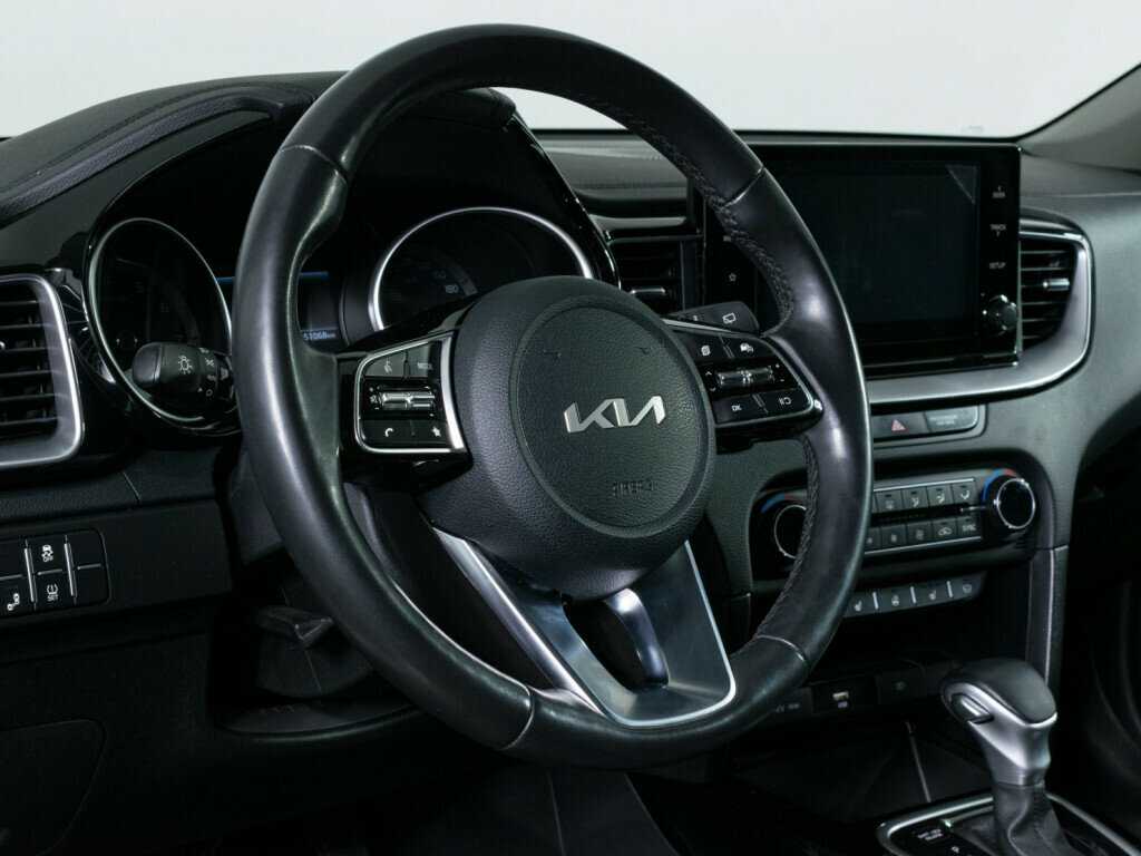 Купить Kia Ceed с пробегом. Фото: #11