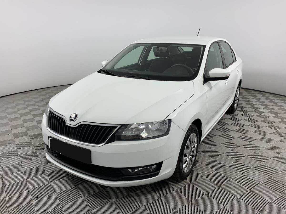 Купить Skoda Rapid с пробегом. Посмотреть фото