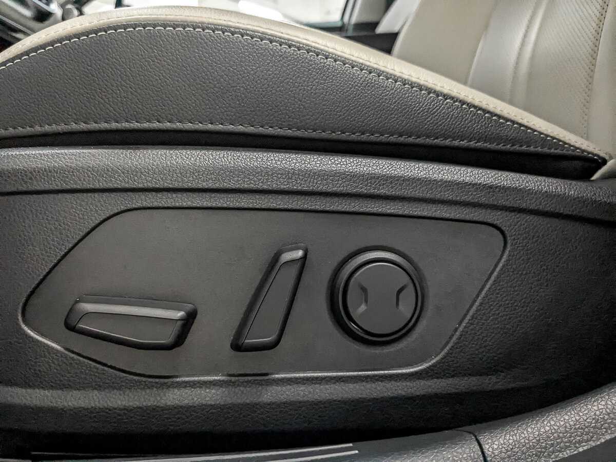 Купить Kia K5 с пробегом. Фото: #24