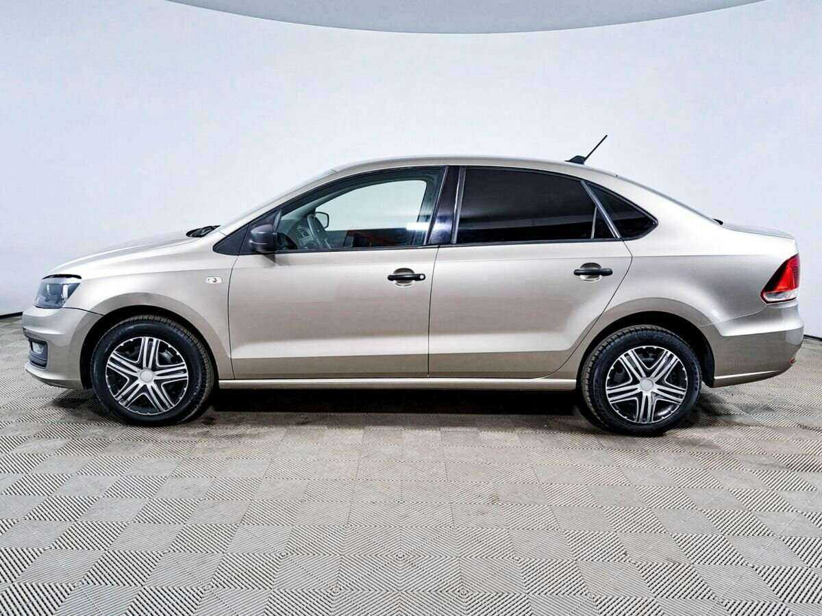 Купить Volkswagen Polo с пробегом. Фото: #6