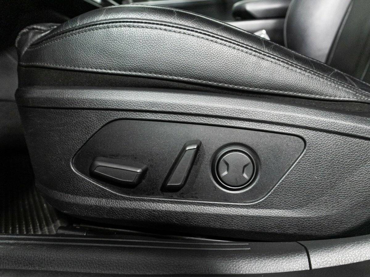 Купить Kia K5 с пробегом. Фото: #17