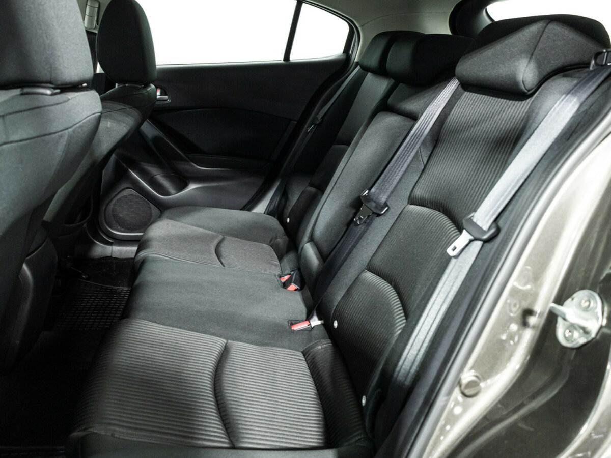 Купить Mazda 3 с пробегом. Фото: #9