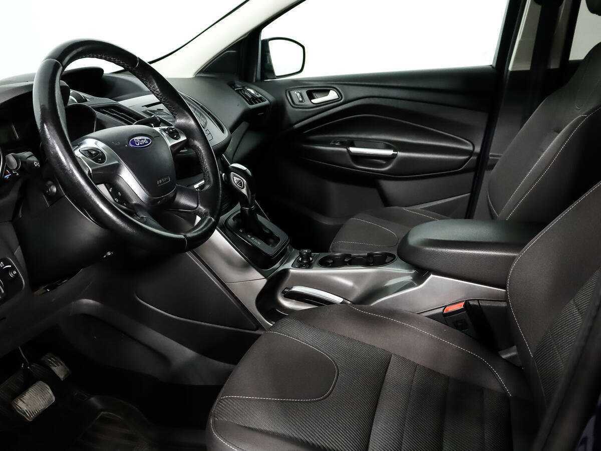 Купить Ford Kuga с пробегом. Фото: #7
