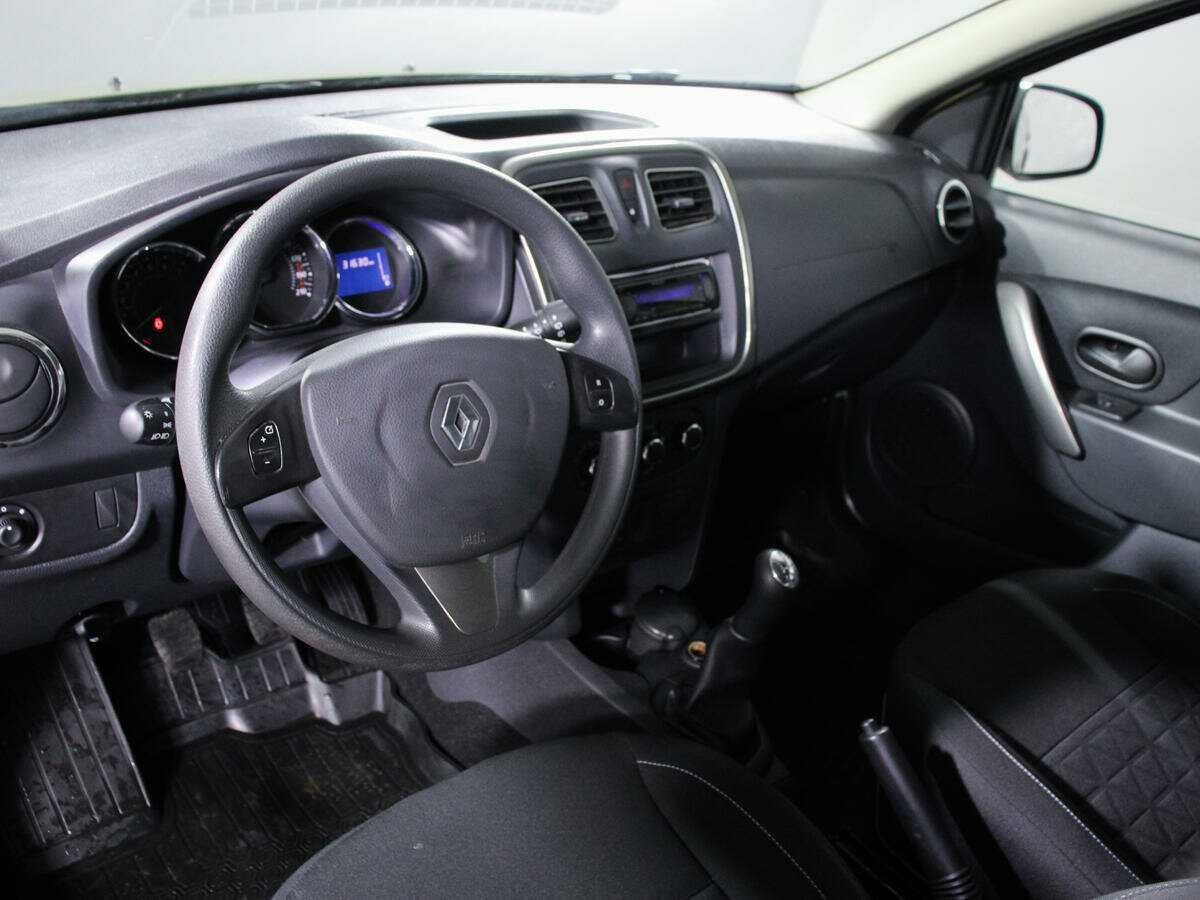 Купить Renault Sandero с пробегом. Фото: #11