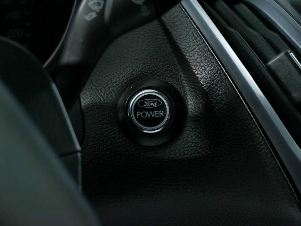 Купить Ford Focus с пробегом. Фото: #13