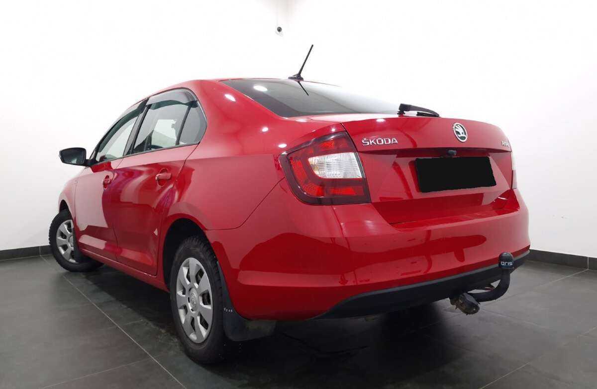 Купить Skoda Rapid с пробегом. Фото: #3