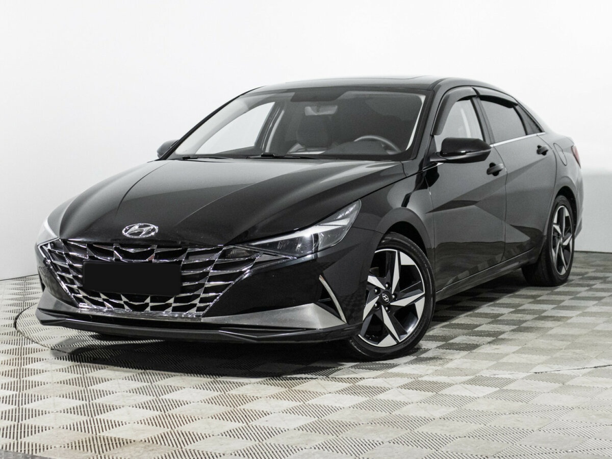 Купить Hyundai Elantra с пробегом. Посмотреть фото