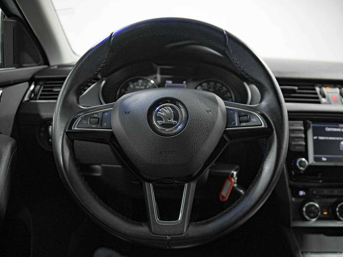 Купить Skoda Octavia с пробегом. Фото: #7