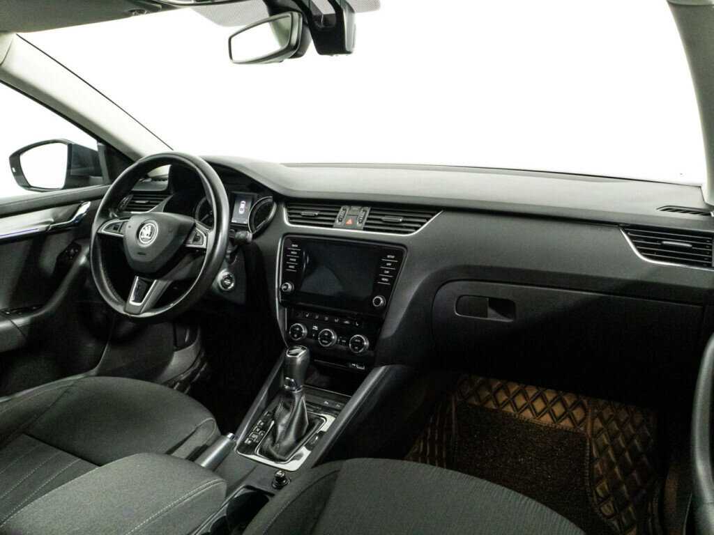 Купить Skoda Octavia с пробегом. Фото: #8
