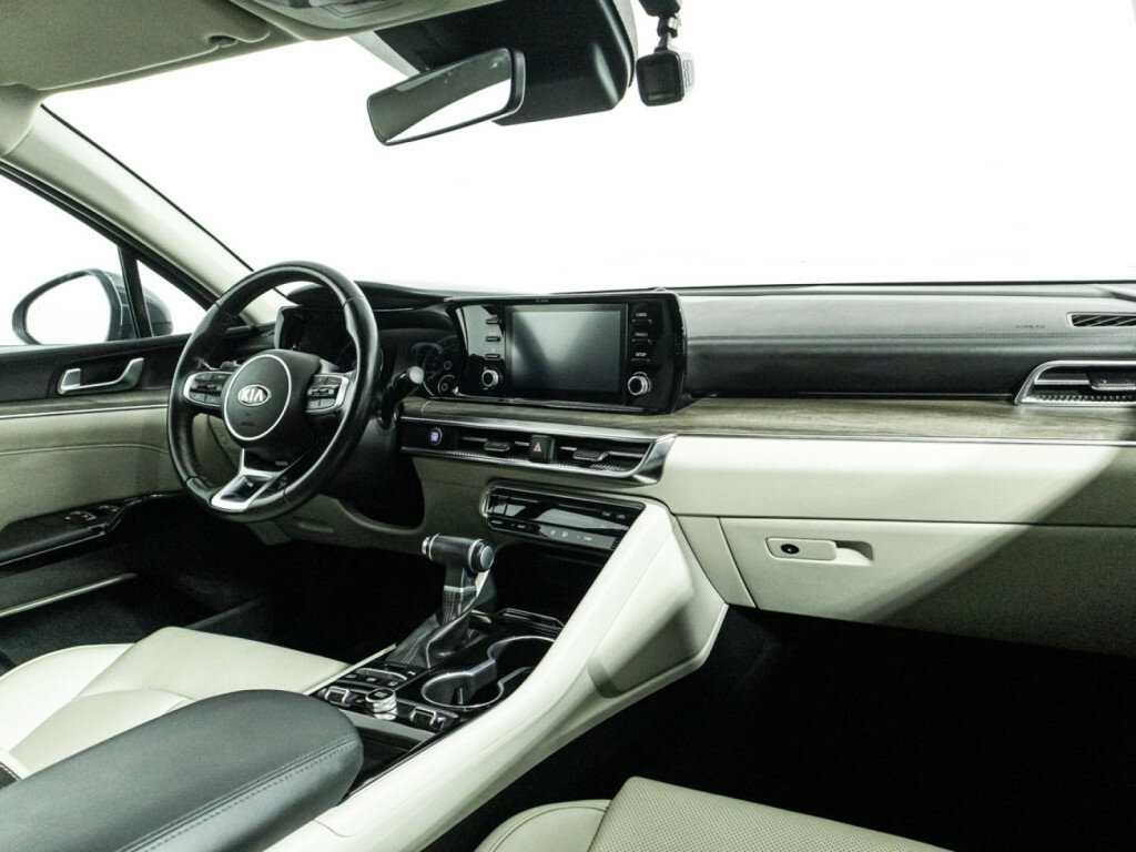 Купить Kia K5 с пробегом. Фото: #8