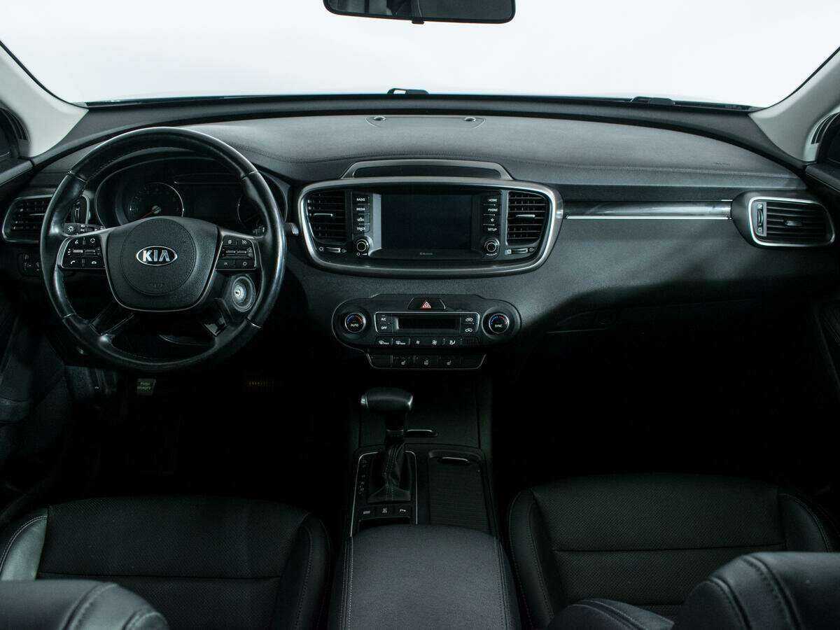 Купить Kia Sorento с пробегом. Фото: #11