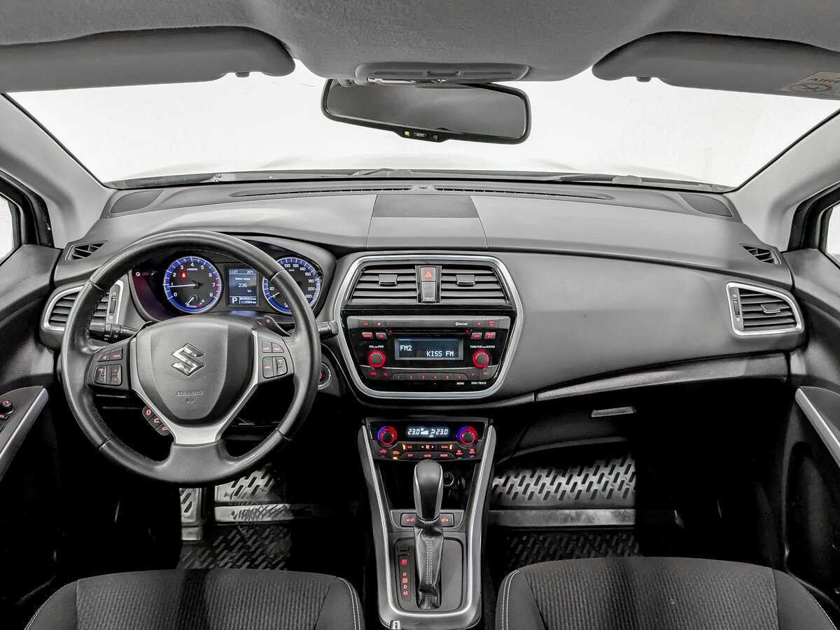 Купить Suzuki SX4 с пробегом. Фото: #13