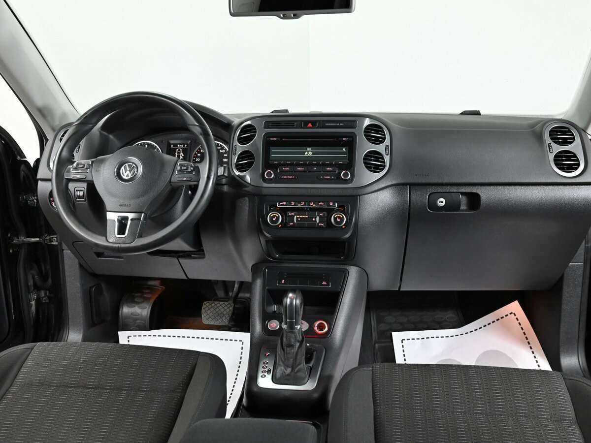 Купить Volkswagen Tiguan с пробегом. Фото: #7