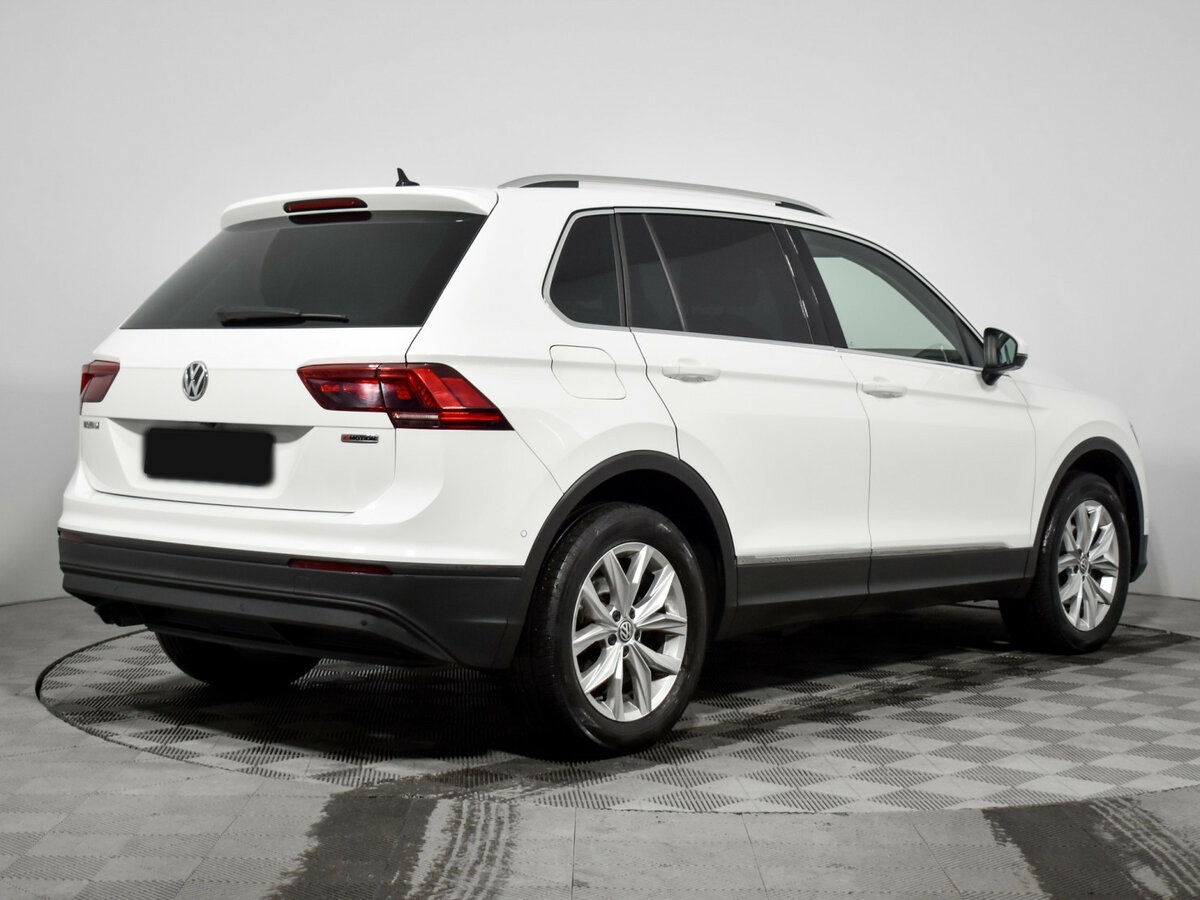 Купить Volkswagen Tiguan с пробегом. Фото: #3