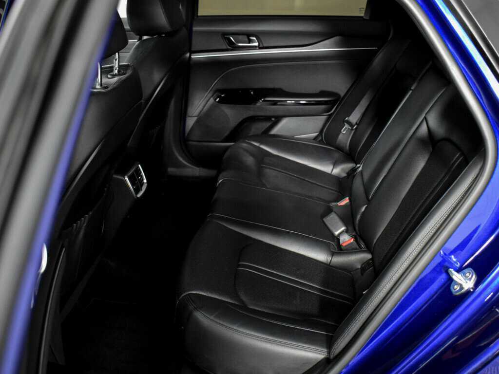 Купить Kia K5 с пробегом. Фото: #9