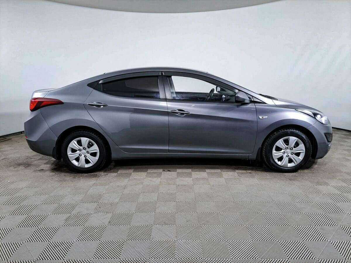Купить Hyundai Elantra с пробегом. Фото: #3