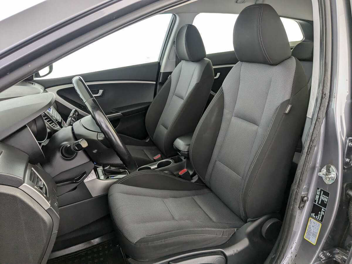 Купить Hyundai i30 с пробегом. Фото: #13