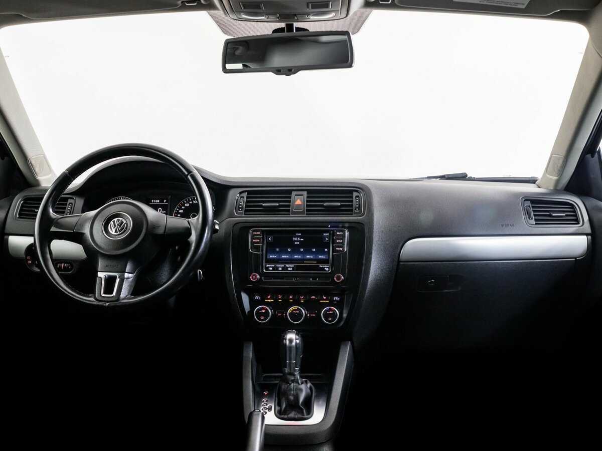 Купить Volkswagen Jetta с пробегом. Фото: #9