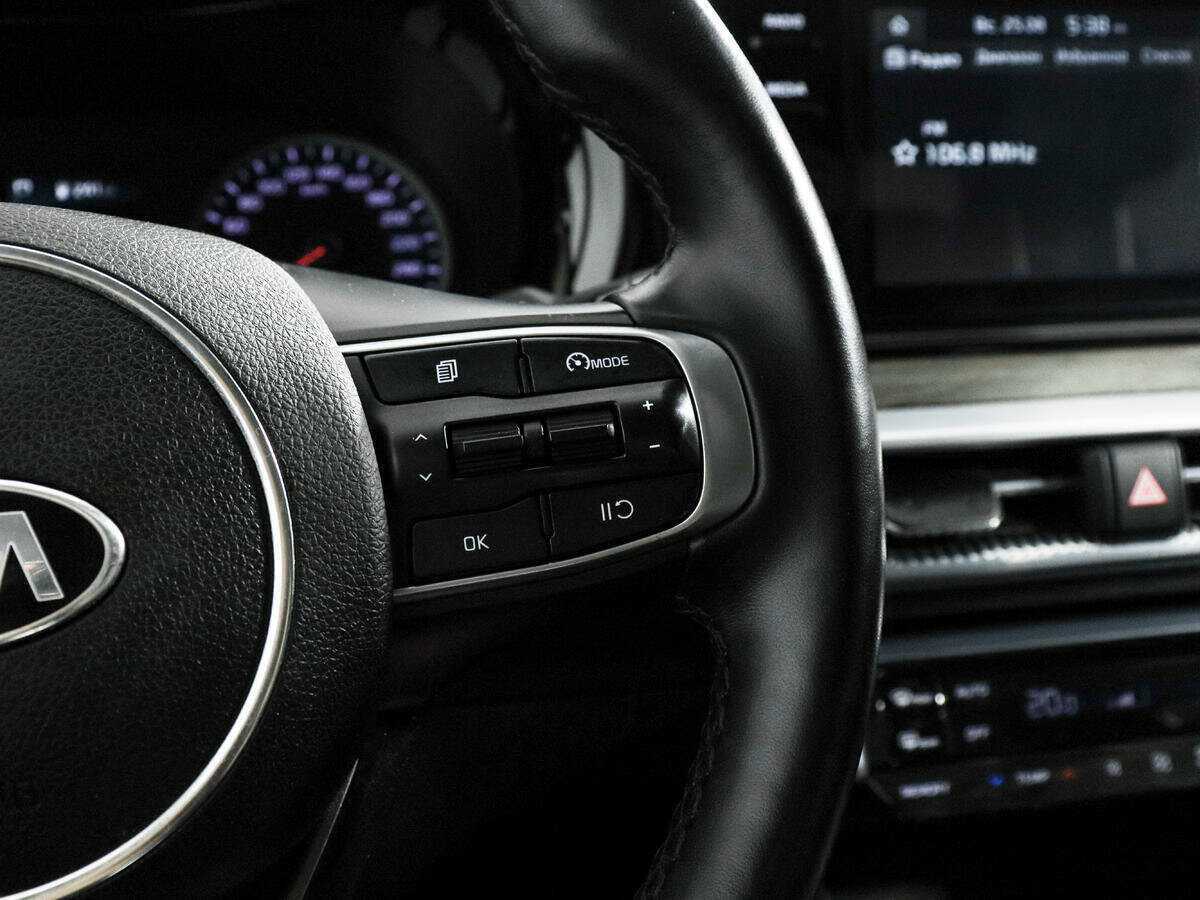 Купить Kia K5 с пробегом. Фото: #13