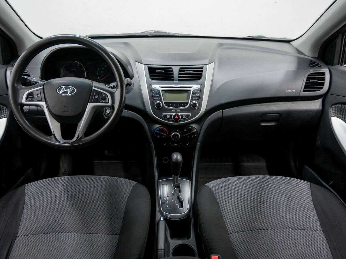Купить Hyundai Solaris с пробегом. Фото: #8