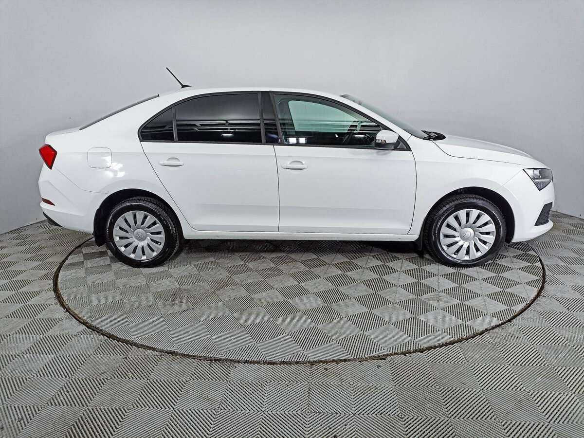 Купить Skoda Rapid с пробегом. Фото: #3