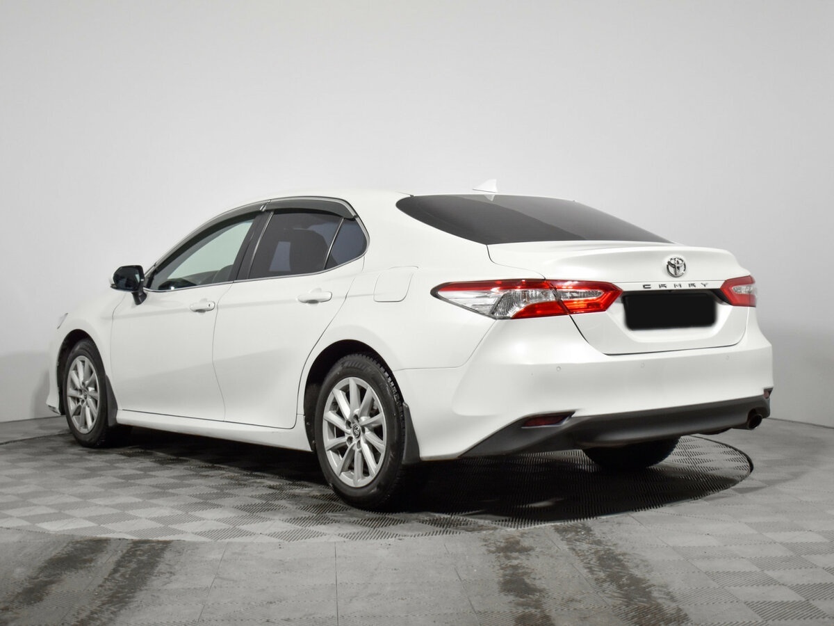 Купить Toyota Camry с пробегом. Фото: #5