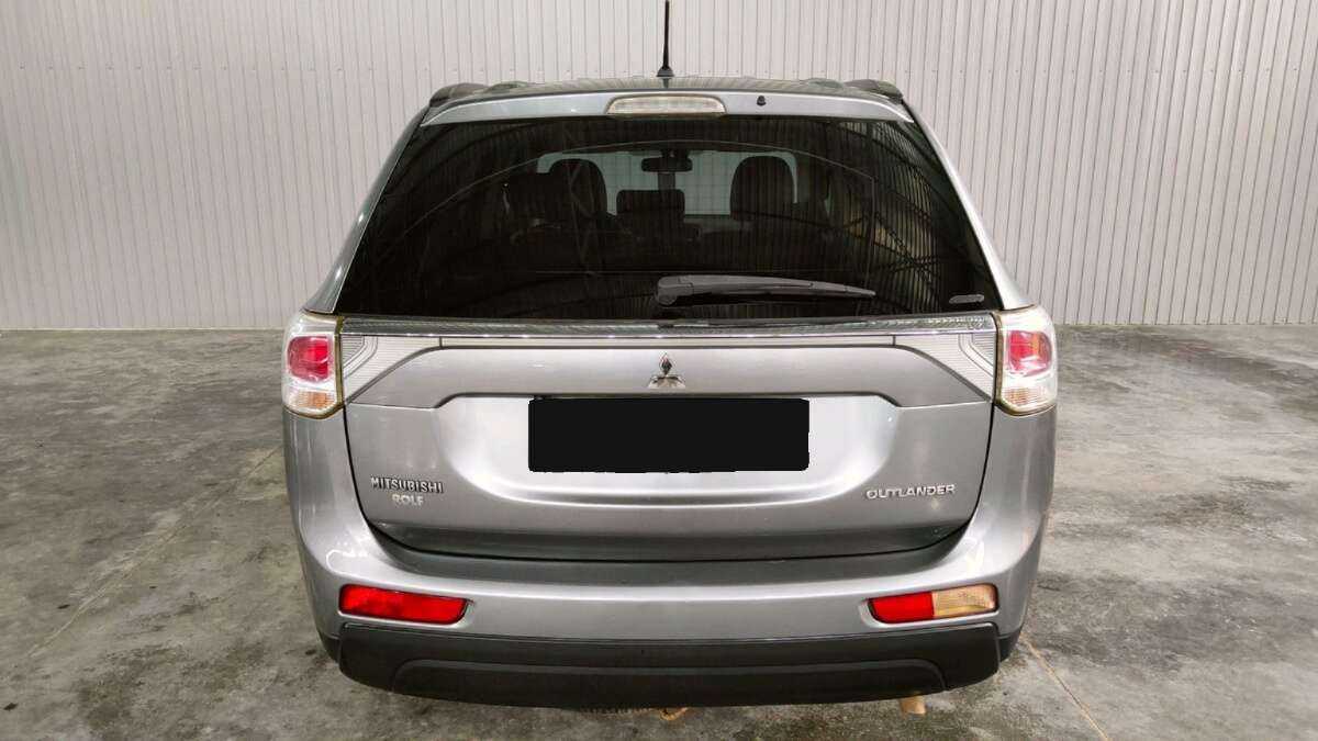 Купить Mitsubishi Outlander с пробегом. Фото: #5