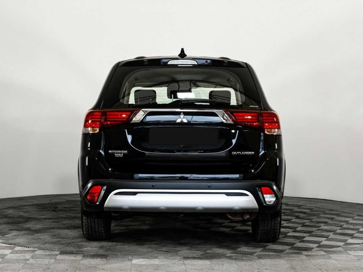 Купить Mitsubishi Outlander с пробегом. Фото: #4