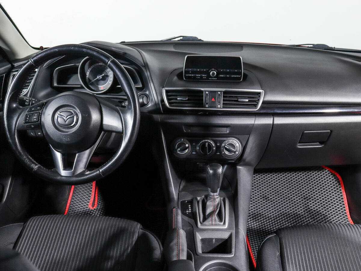 Купить Mazda 3 с пробегом. Фото: #8